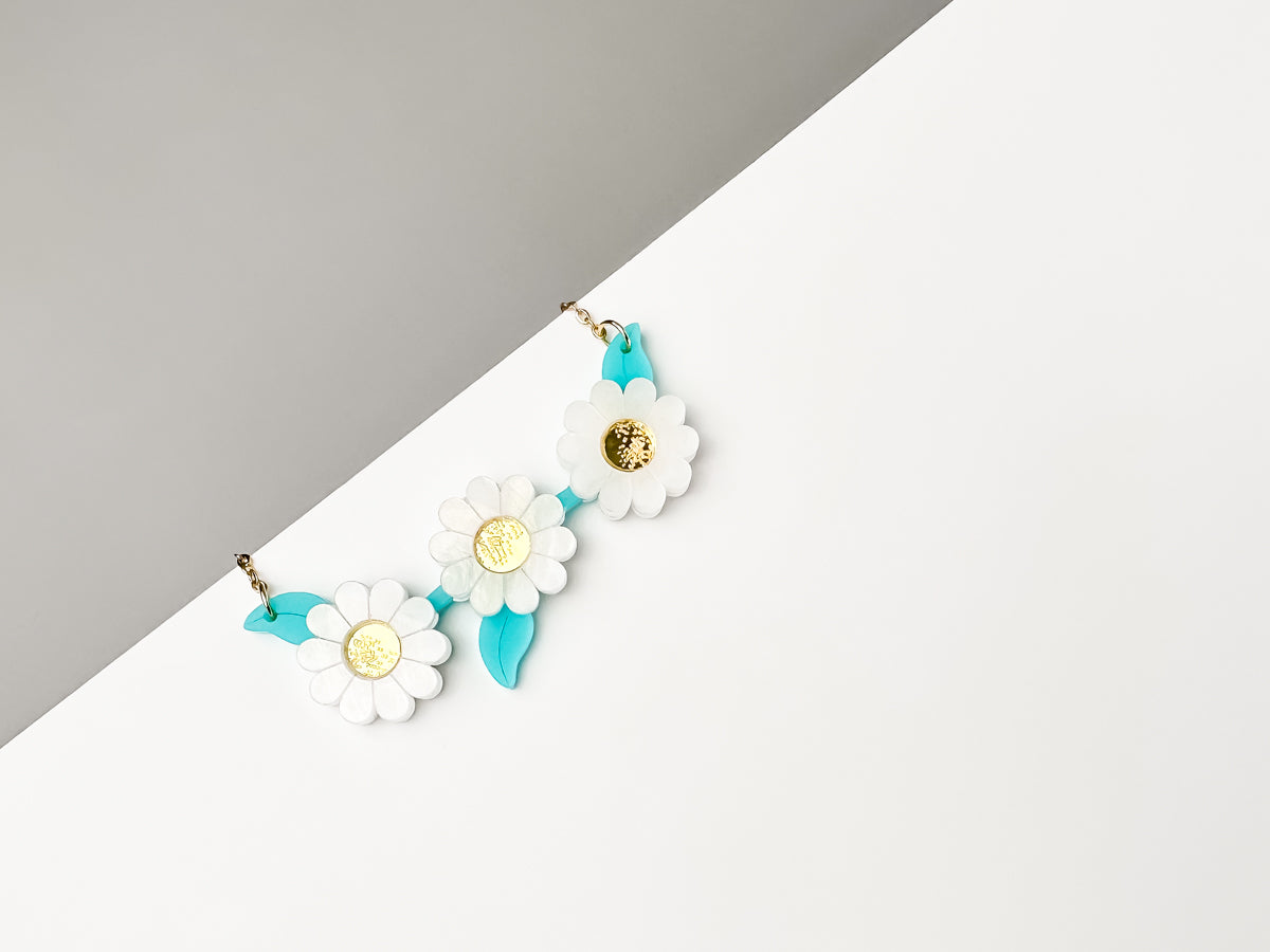 Daisy Necklace