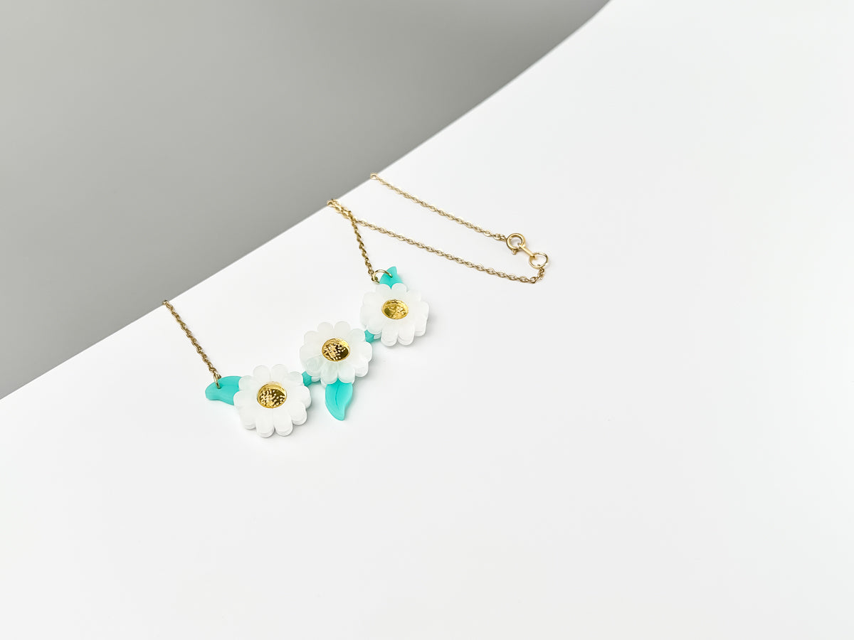 Daisy Necklace