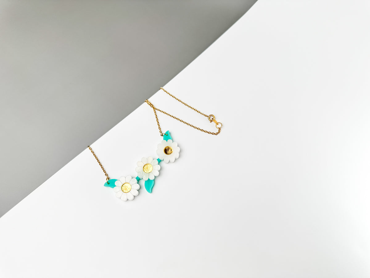 Daisy Necklace