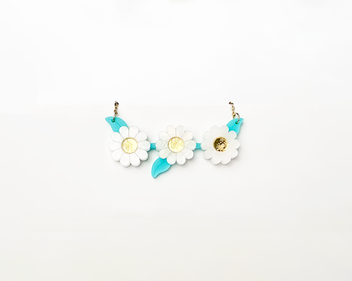 Daisy Necklace