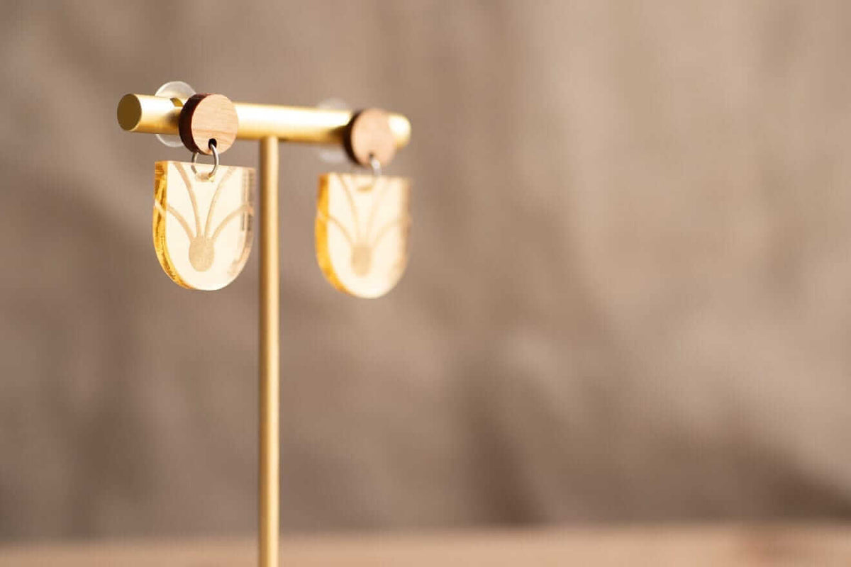 Sun Ray Dangles Little Geraldine