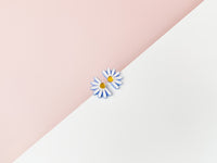 Daisy Stud