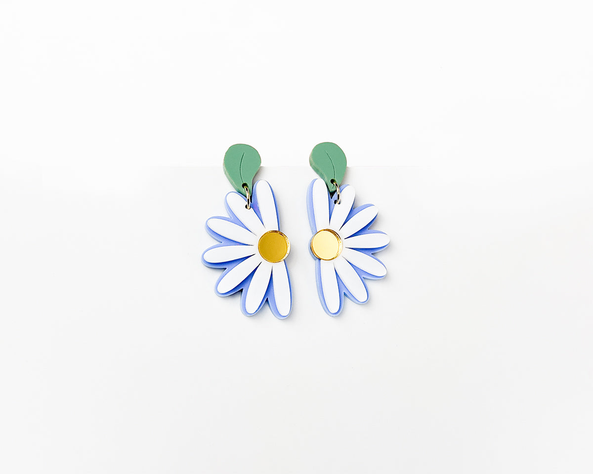 Daisy Statement Dangle
