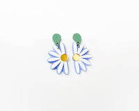 Daisy Statement Dangle