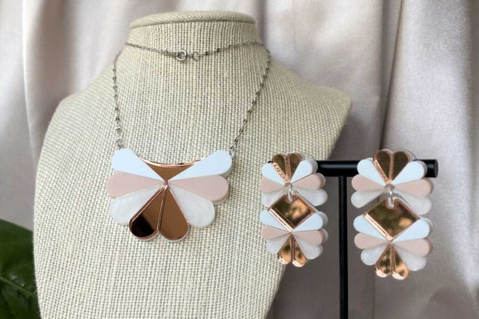 Flourish Necklace Little Geraldine 